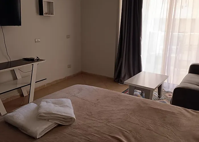 Cozy Florenza Khamsin شقة